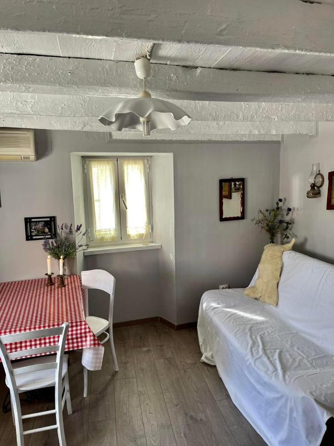 Lubenice-Rodinis Room And Apartment Zewnętrze zdjęcie